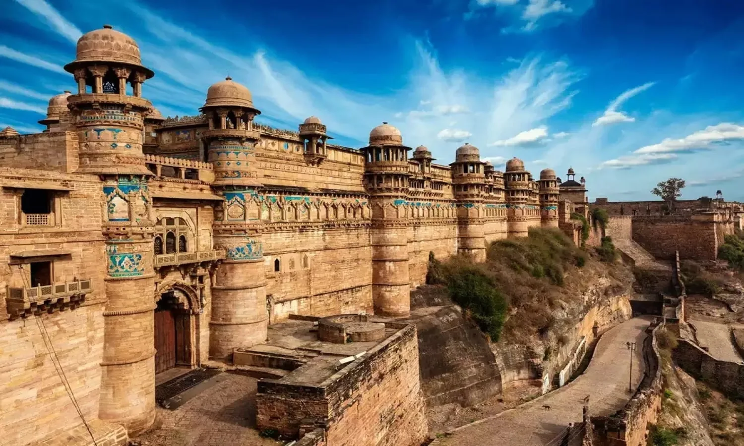 Why Gwalior Fort Called Gibraltar Of India