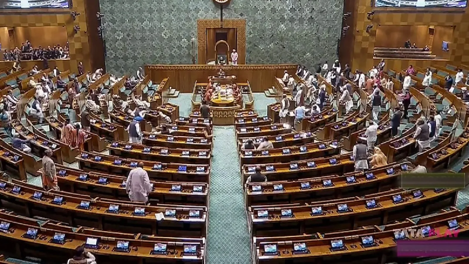 Parliament Budget Session 2024: बजट सत्र से पहले 146 विपक्षी सांसदों की हुई घर वापसी