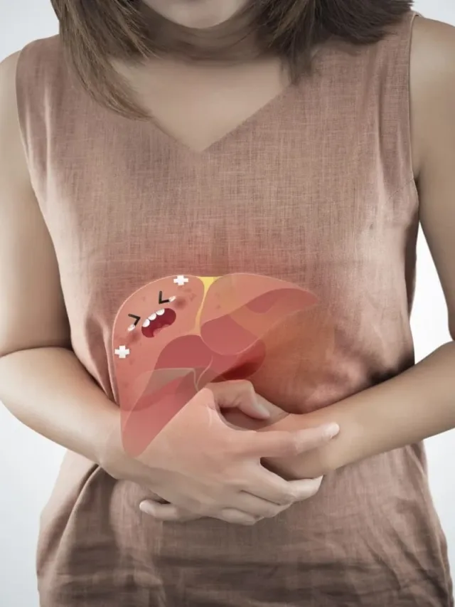 Liver Damage Symptoms: आजकल लोगों का लाइफस्टाइल काफी बिगड़ गया है