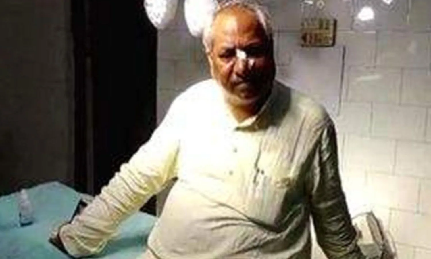 योगी आदित्यनाथ के कैबिनेट मंत्री पर हमला!