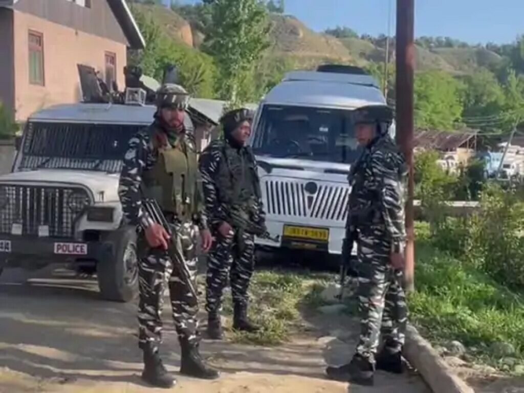 Encounter in Pulwama