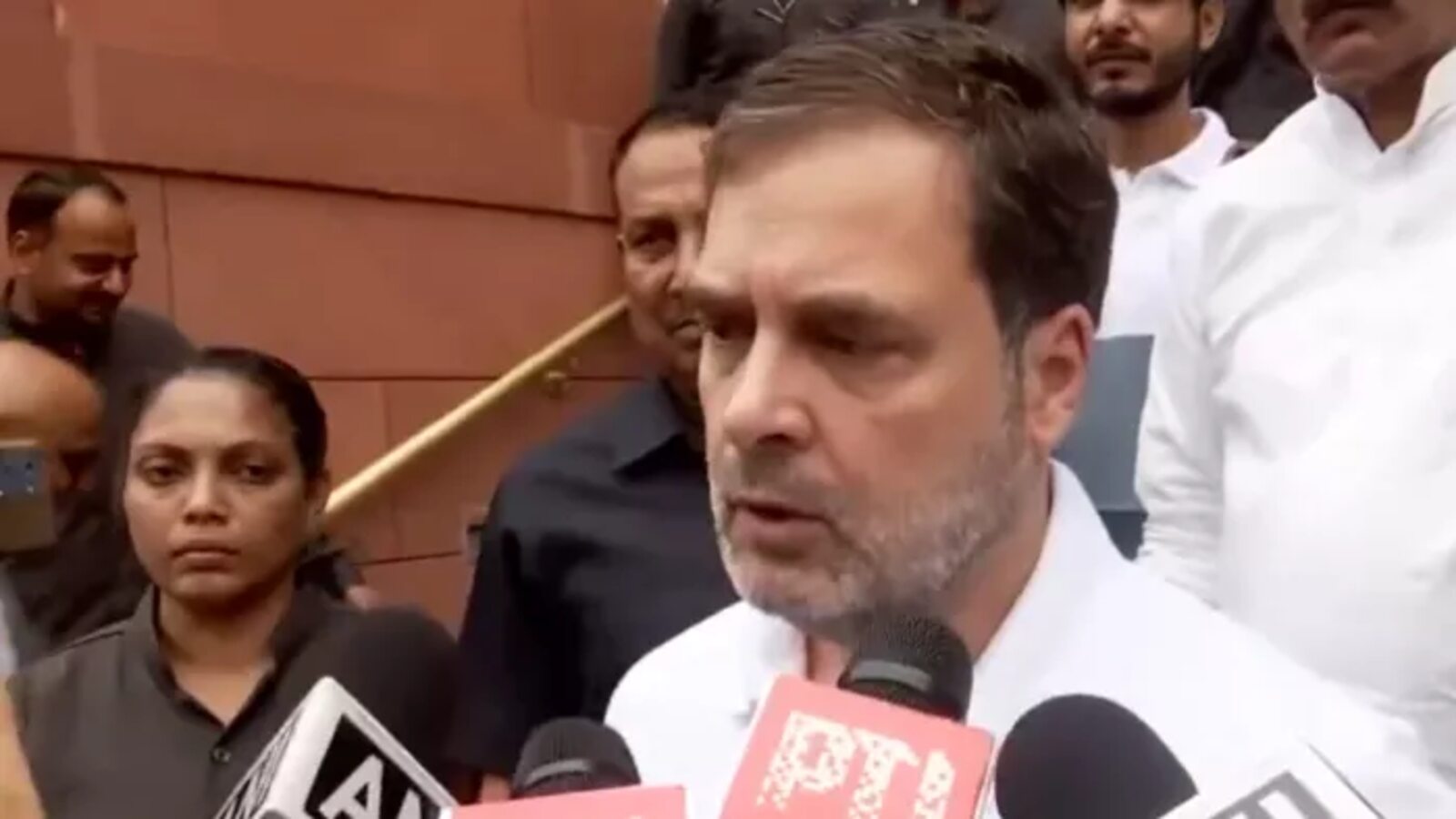 Rahul Gandhi on Speaker : “समर्थन देंगे… पद हमें दे दो” राहुल बोले – “सरकार की नीयत साफ नहीं”