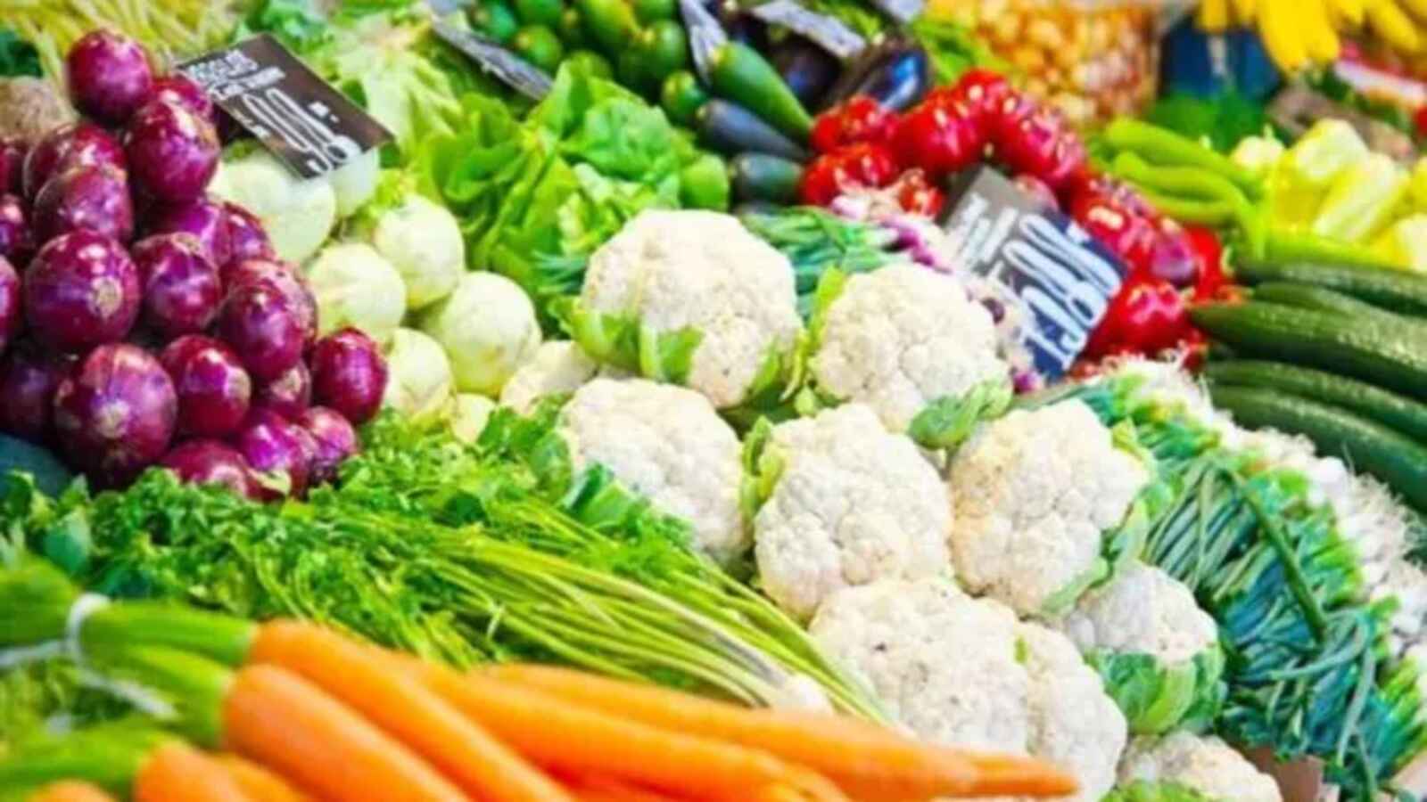 Vegetables in Monsoon : बारिश के मौसम में भूल से न खाएं ये सब्जियां, जानिए वजह
