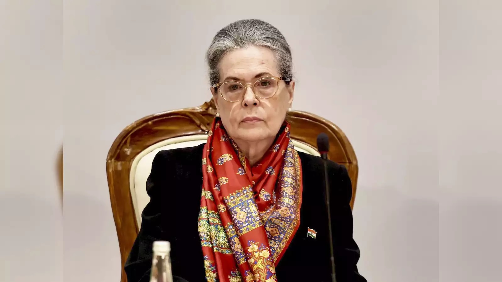 SONIYA GANDHI: माहौल हमारे पक्ष में है, संसदीय दल की मीटिंग में बोलीं सोनिया गांधी।