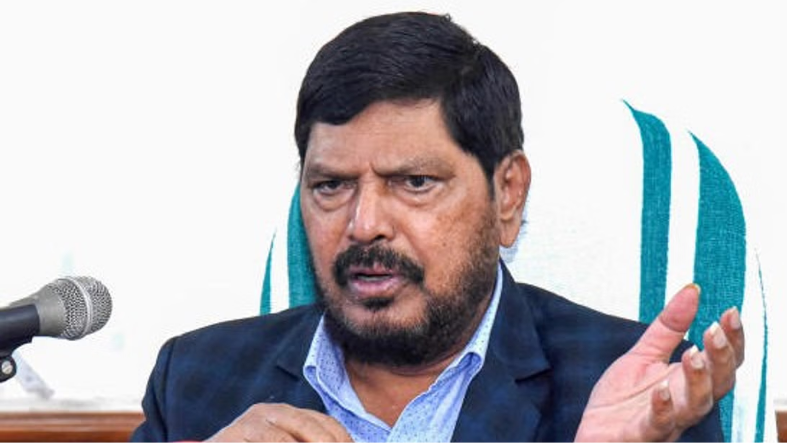 Bharat Bandh : रामदास अठावले बोले कांग्रेस ने उड़ाई संविधान की धज्जियां।