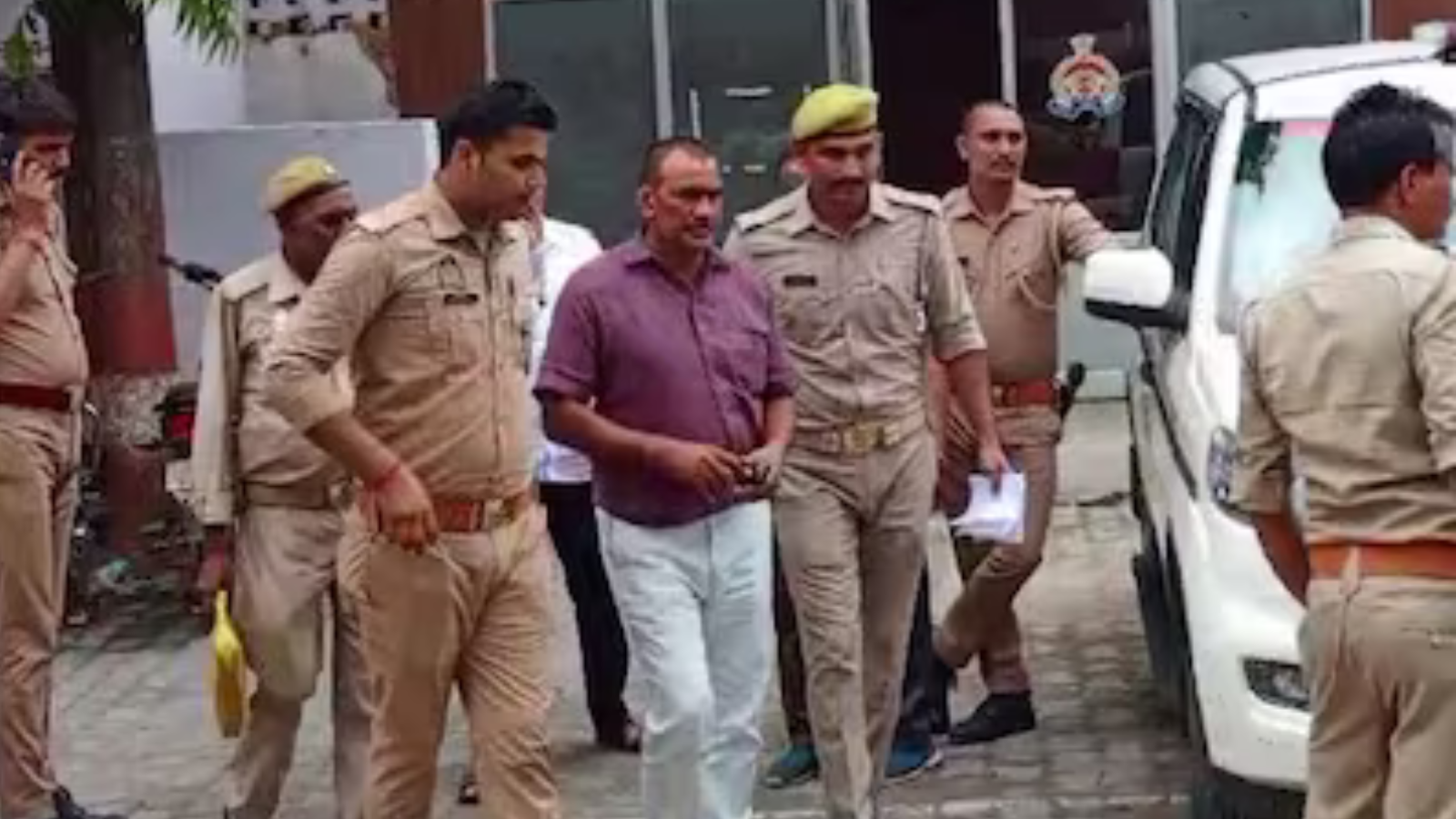 Kannauj Rape Case : छात्र राजनीति से सियासत में आया कन्नौज दुष्कर्म आरोपी NAWAB SINGH YADAV,जानें पूरा काला चिट्ठा