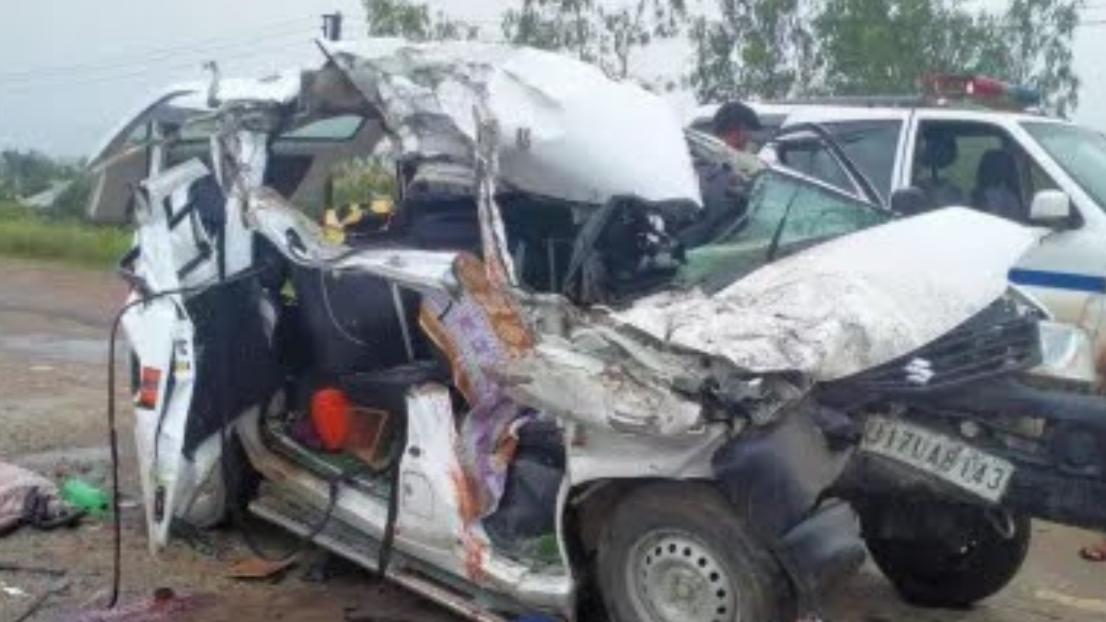 Madhya Pradesh Accident : विदिशा भीषण सड़क हादसे में 4 की मौत - SHABD ...