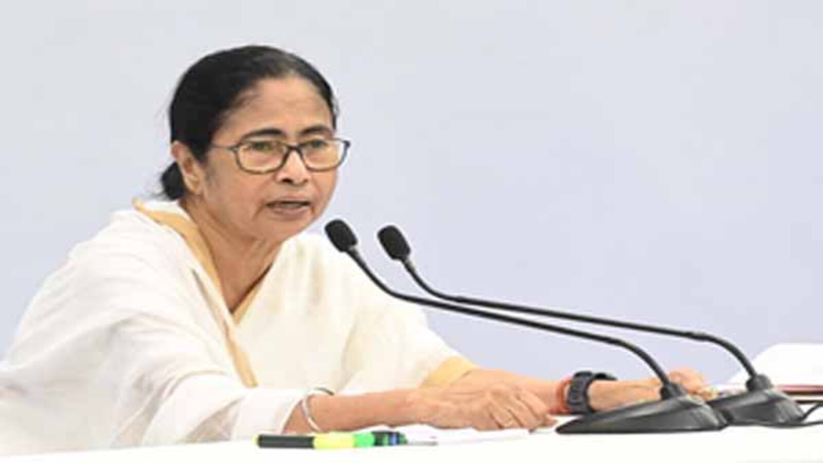 Kolkata Doctor Case : अपराजिता बिल भी नहीं आया काम, ममता सरकार के खिलाफ डॉक्टर की माँ ने लिखा PM को पत्र 