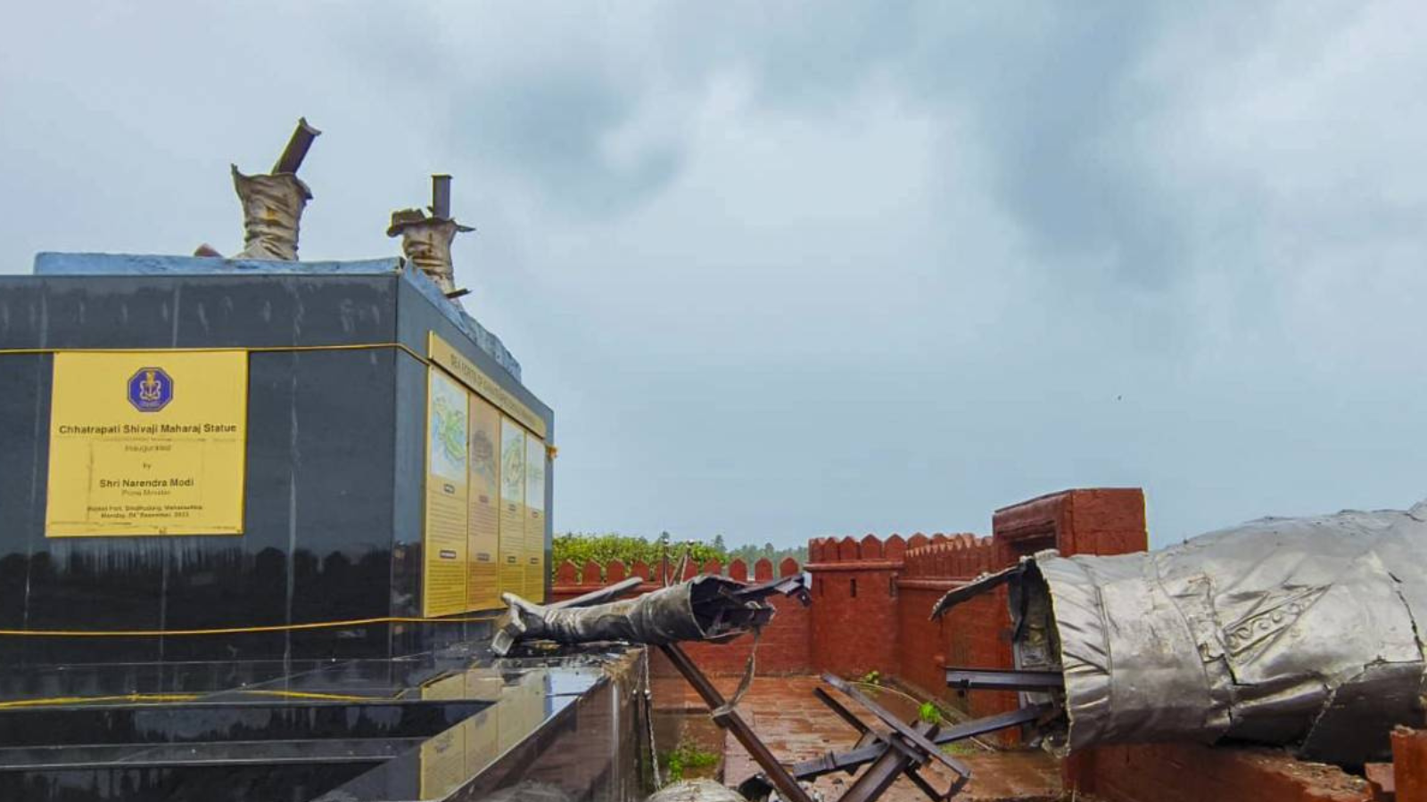 Shivaji Statue Collapse: शिवाजी की प्रतिमा के मूर्तिकार जयदीप की गिरफ्तारी में परिवारवालों ने क्यों दिया पुलिस का साथ ?