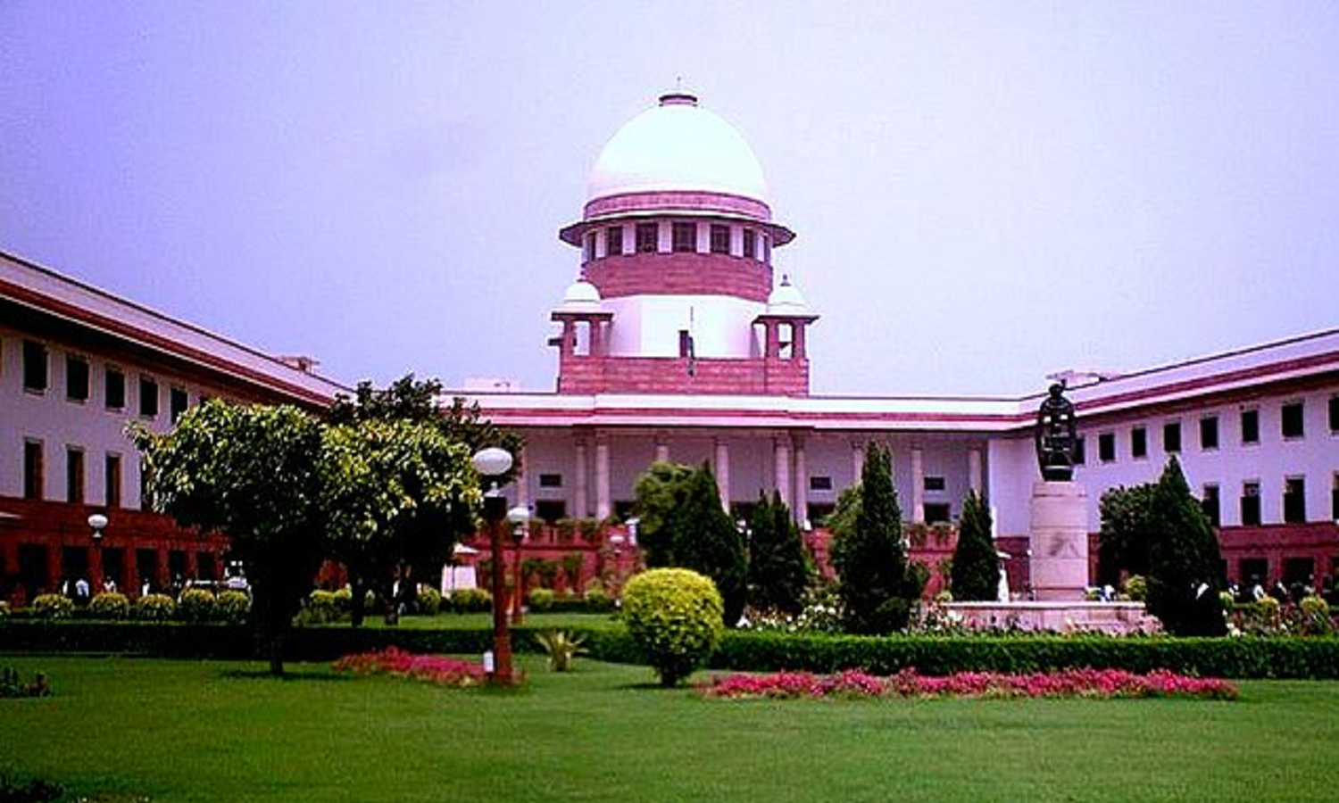 Supreme Court: कैदियों को भी गरिमा के साथ जीने का अधिकार