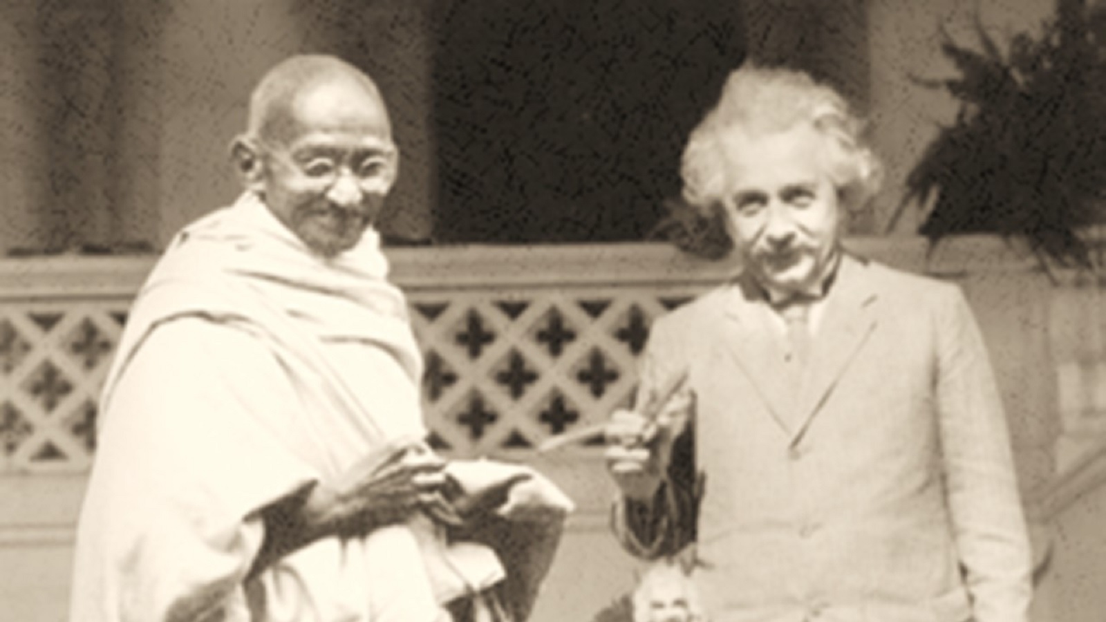Gandhi Jayanti Special: आइंस्टीन के महात्मा गाँधी!
