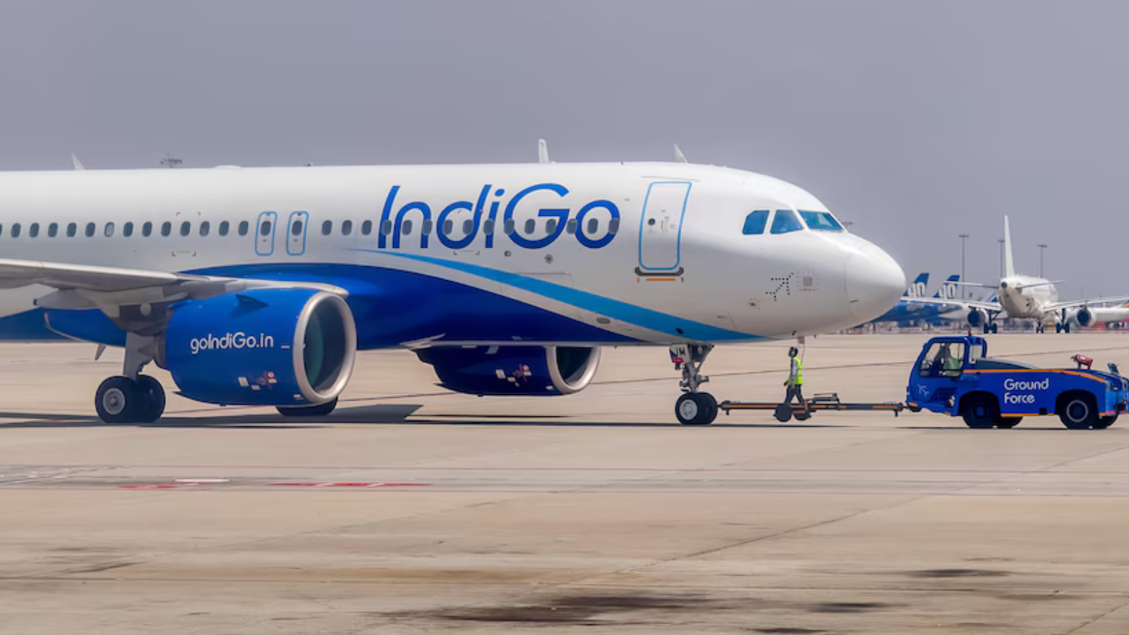 Indian Airline’s : देश की सबसे बड़ी एयरलाइन IndiGo को Q2 में लगा बड़ा झटका, जानें क्या है वजह