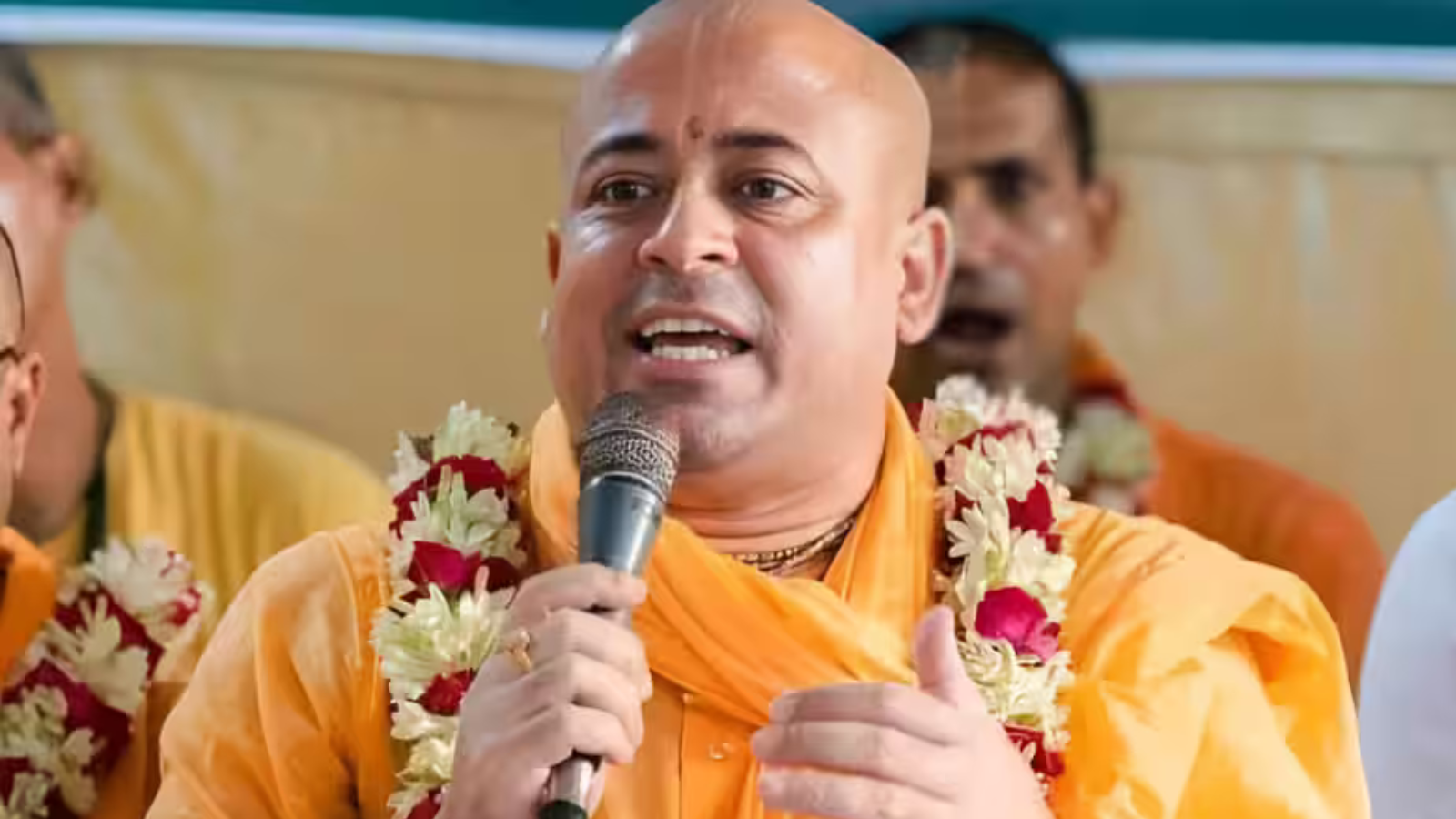 Bangladesh News : Chinmoy Krishna Das समेत 17 लोगों के Bank Account जब्त, लेनदेन पर 30 दिन की रोक