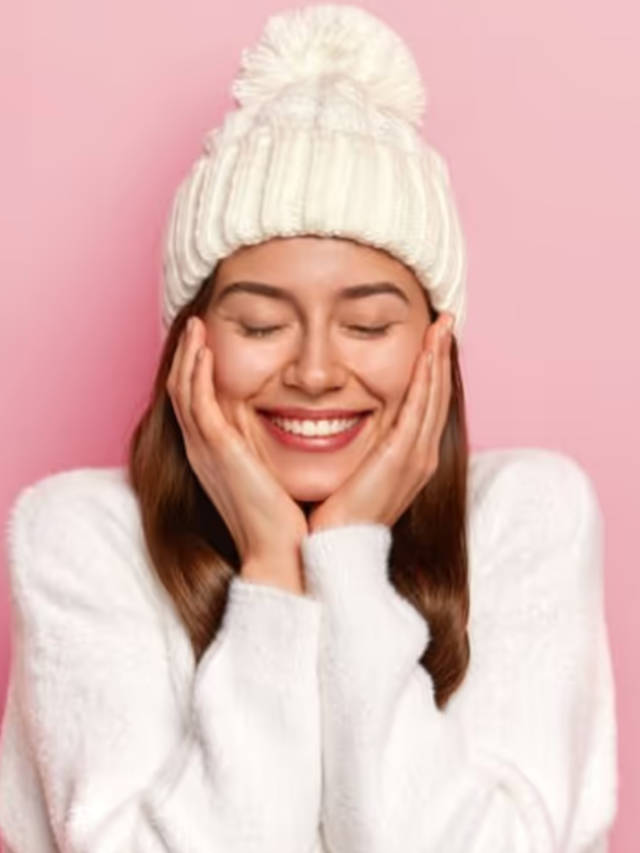 Skin Care in Winter: सर्दियों में नहीं खोएगी आपके चेहरे की चमक, रोज़ाना अपनाएँ ये 6 टिप्स