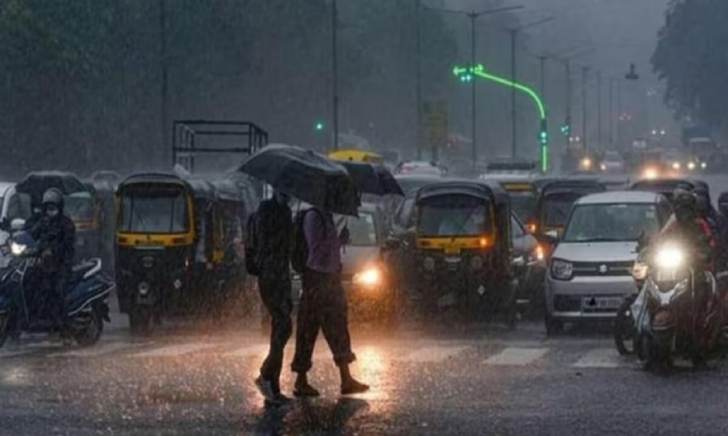 Weather in UP: यूपी में पारा गलने के साथ ही बढ़ी गलन