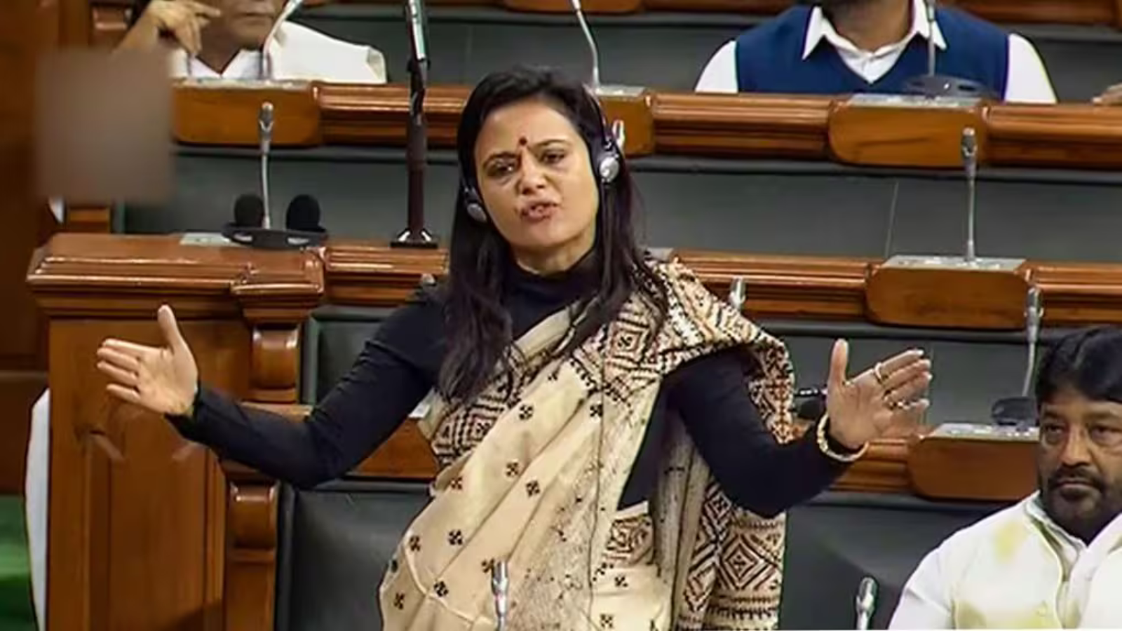 Justice Loya की मौत पर Mahua Moitra ने सदन में उठाया सवाल, दो बार रोकी गई सदन की कार्यवाही