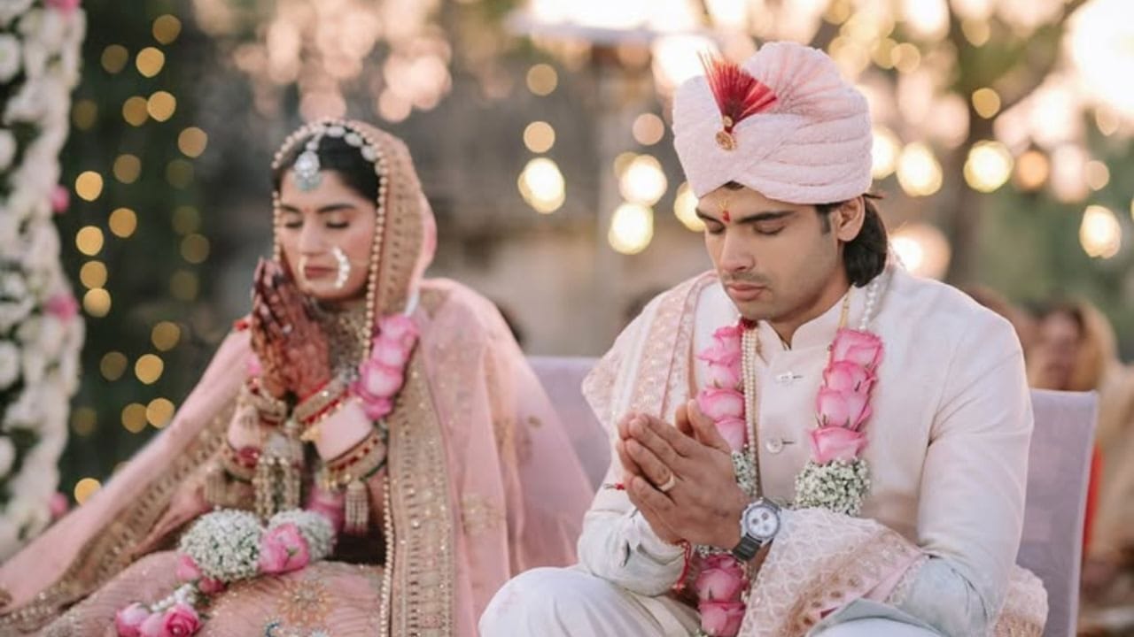 Neeraj Chopra Wedding: नीरज चोपड़ा ने चोरी-चुपके रचाई शादी, कौन हैं उनकी पत्नी हिमानी मोर?