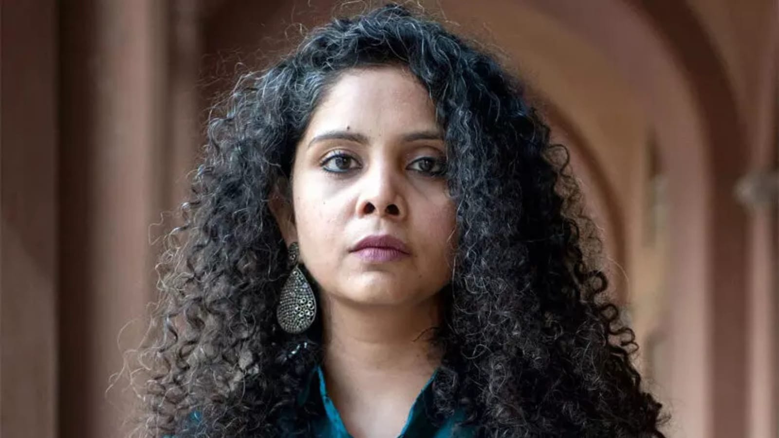 Rana Ayyub FIR : पत्रकार Rana Ayyub के खिलाफ केस दर्ज, जाने क्या है आरोप?