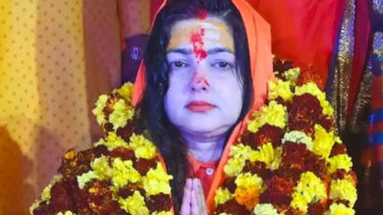 Mahakumbh 2025 : Mamta Kulkarni को किन्नर अखाड़े से किया गया निष्काशित, जाने पूरा मामला