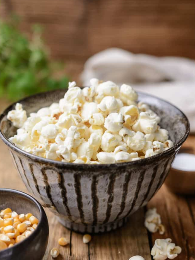 Benefits of Popcorn: अगर आप खाते हैं Popcorn? तो जान लें इसके 5 फायदे