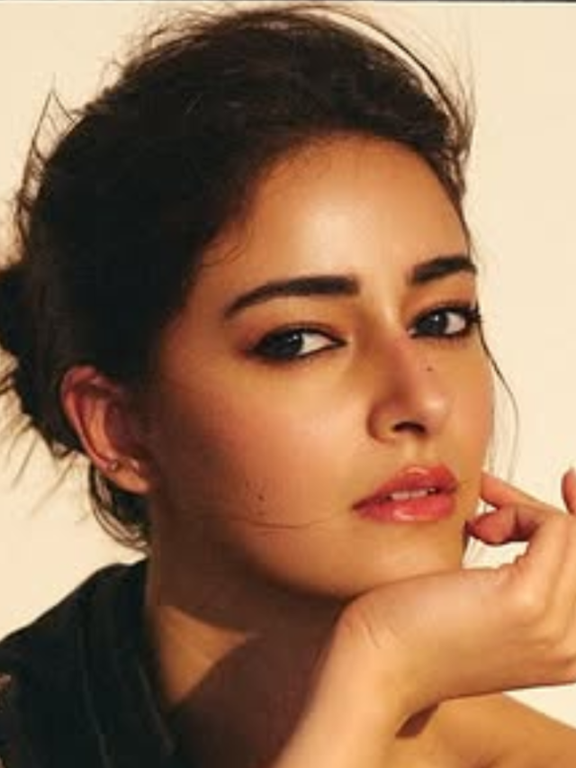 Ananya Pandey का ये लुक आपको बना देगा दीवाना, देखें एक्ट्रेस की लेटेस्ट तस्वीरें