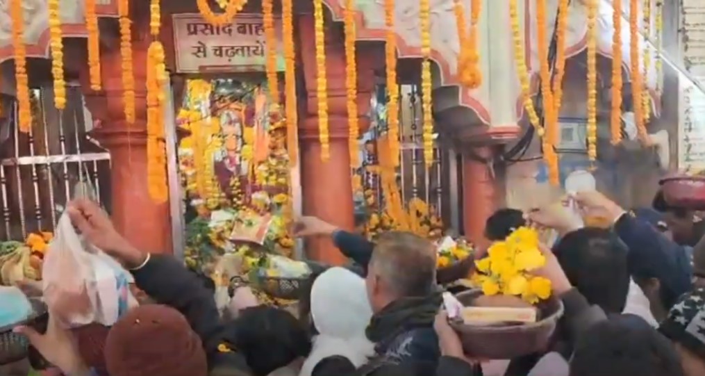 Crowd gathered in religious places of Rewa on the first day of New Year