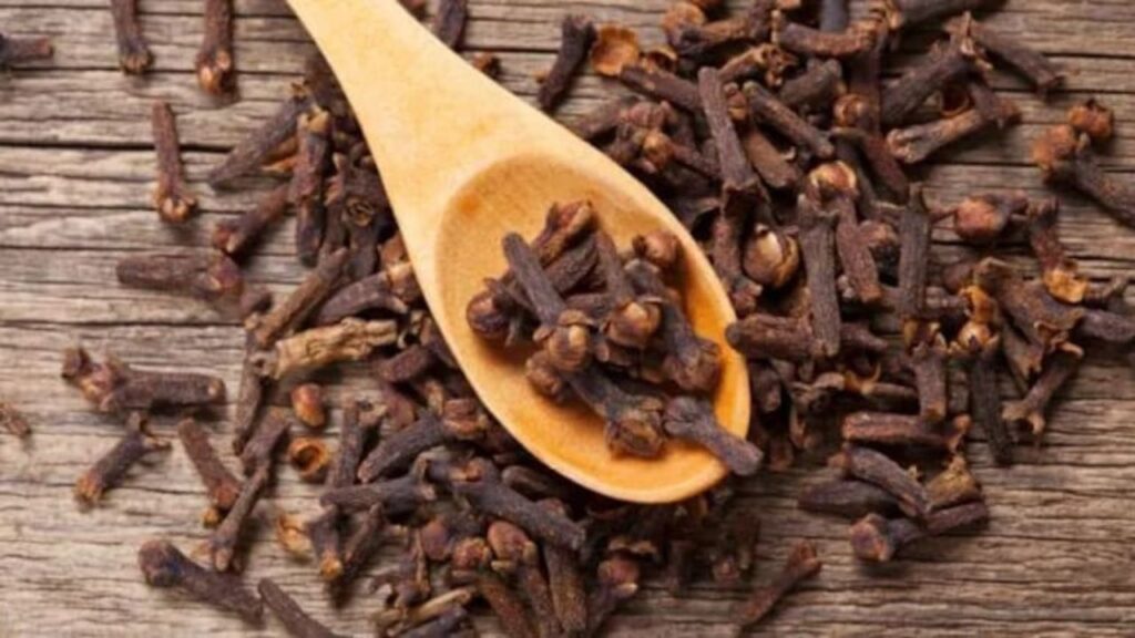 Benefits of Eating Roasted Cloves