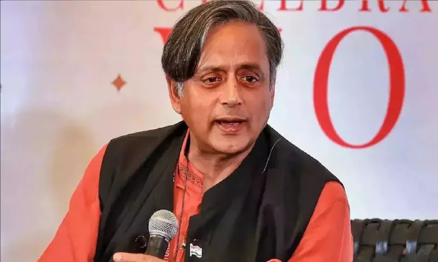 कांग्रेस छोड़ने के मूड में शशि थरूर?