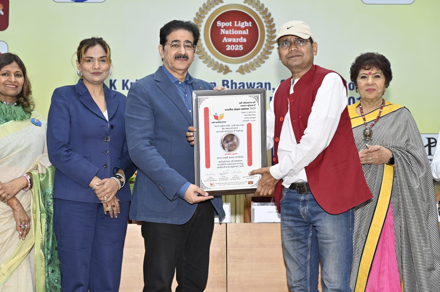 Alok Shukla honored with Indian Writing Award for 2025