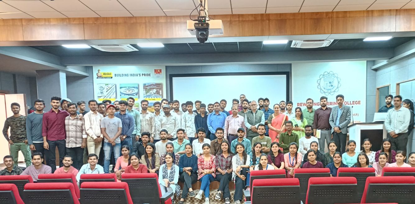 इंजीनियरिंग कॉलेज रीवा में ‘सस्टेनेबल सीमेंट मैन्युफैक्चरिंग’ विषय पर आयोजित हुआ सेमीनार