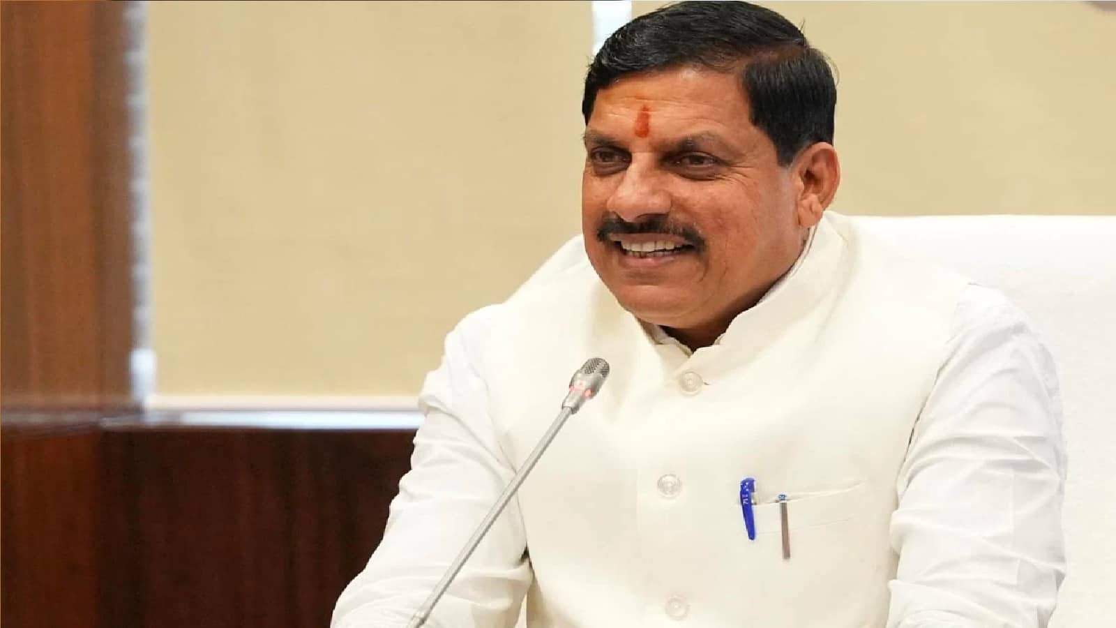 डॉ. मोहन यादव:  पुराने मिथकों को तोड़ता एक राजनेता -डॉ. प्रकाश हिन्दुस्तानी