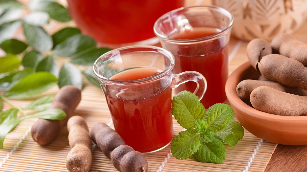 Tamarind Juice Benefits: इमली के जूस से पाएं खूबसूरत त्वचा और गर्मी से छुटकारा