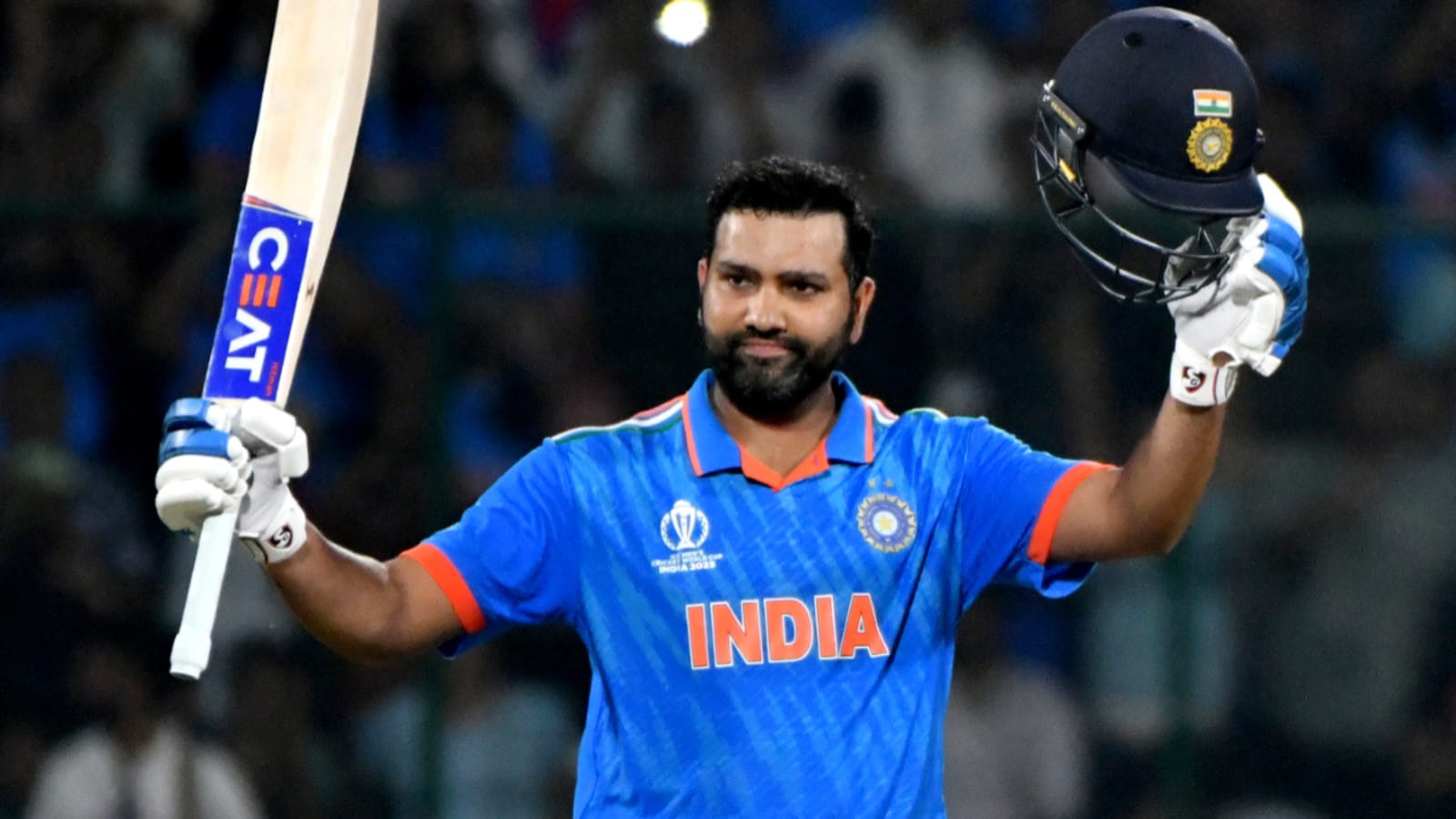 World Cup 2027 : Rohit Sharma ने 2027 के वर्ल्ड कप प्लान के बारे में किया बड़ा खुलासा,बोले अभी मैं कहीं नहीं जा रहा…