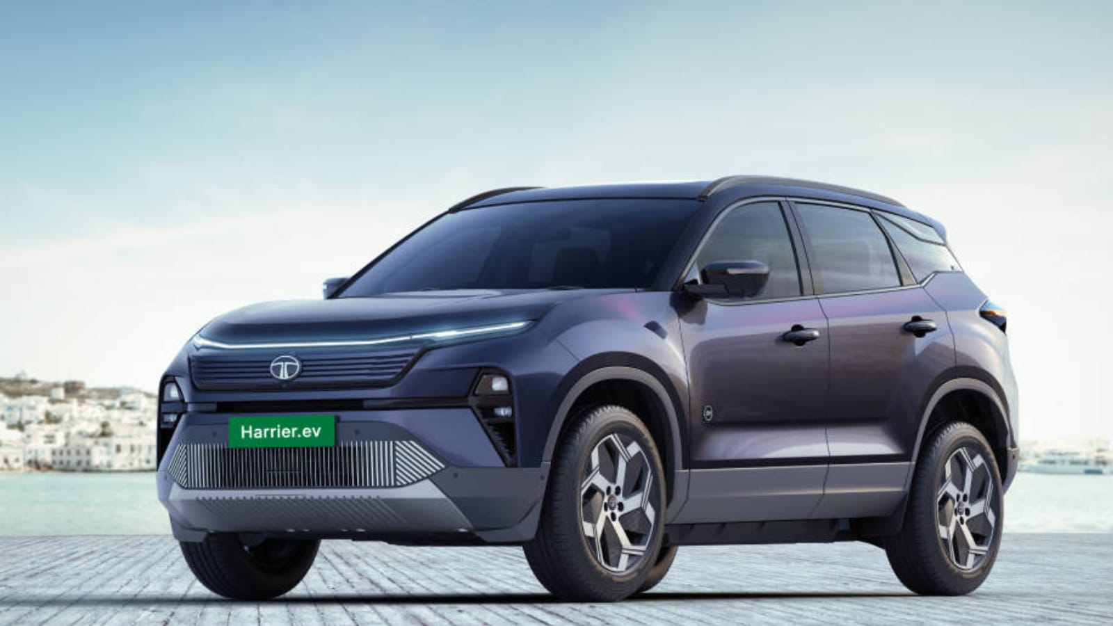 Tata Harrier EV: दमदार रेंज और शानदार फीचर्स के साथ जल्द होगी लॉन्च टाटा की यह मजबूत कार?