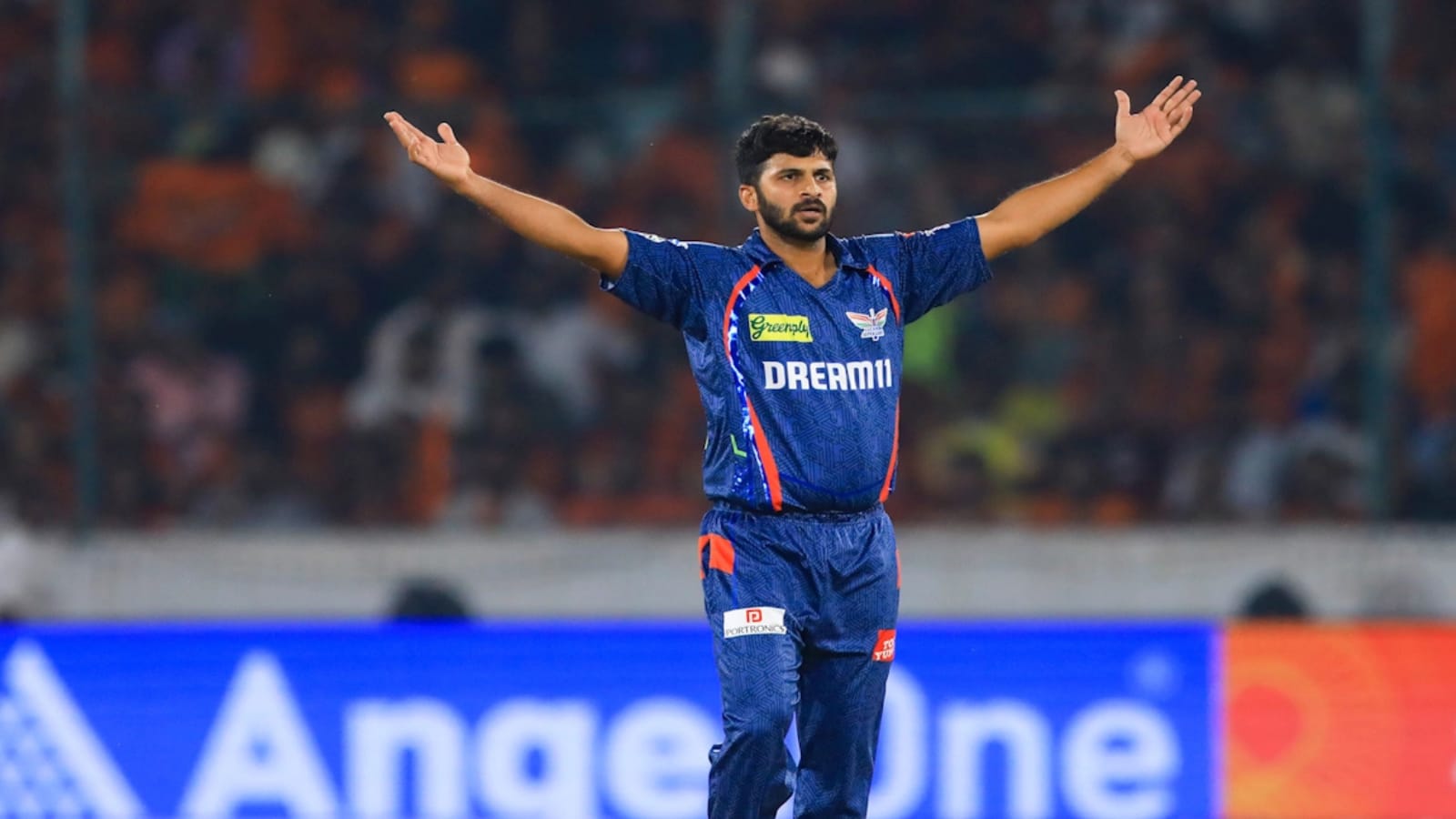 IPL 2025 : शार्दुल ठाकुर ने गेंदबाजी में धुरंधरों को छोड़ा पीछे , पर्पल कैप किया अपने नाम