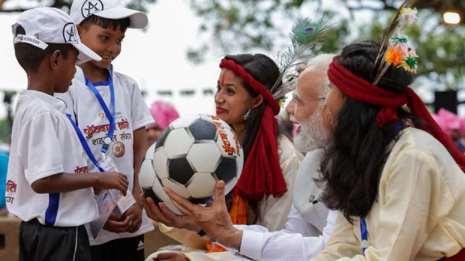 चर्चा में आया एमपी के शहडोल जिले का विचारपुर गांव, पीएम और सीएम ने कही यह बात…