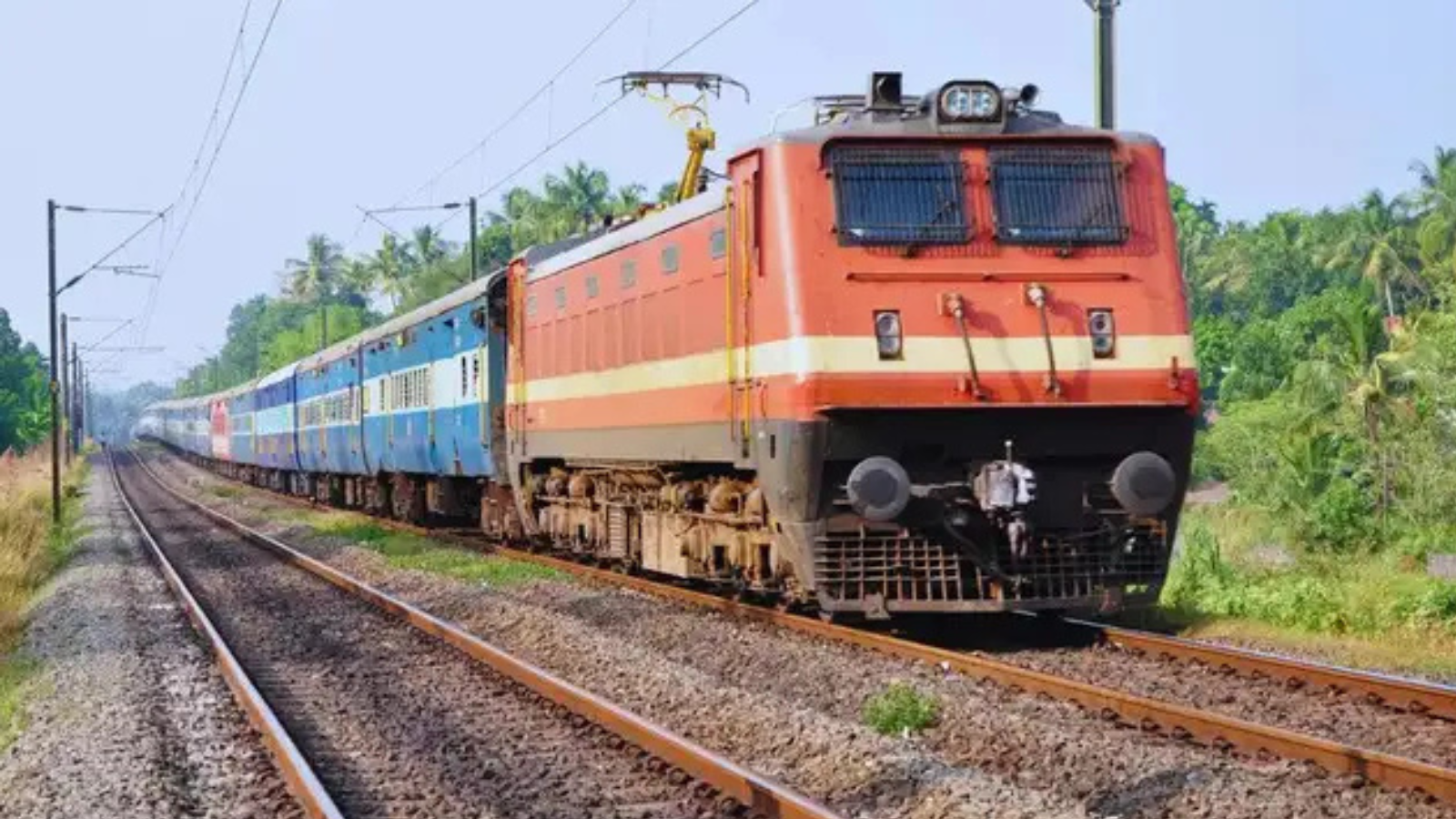Indian Railway New Rule: अब ट्रेन में नहीं बनेगा वेटिंग टिकट! जितनी सीटें होंगी उतने ही यात्री करेंगे यात्रा