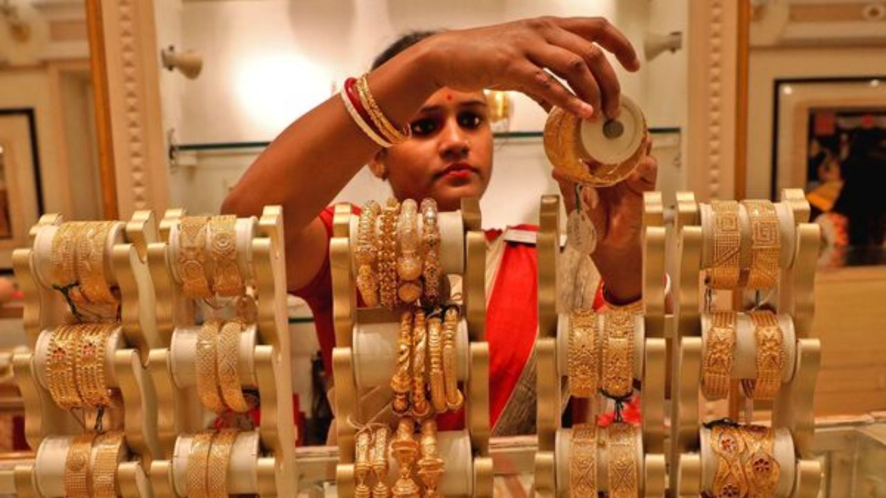 Akshay Tritiya: Gold महंगा है? मिल गया विकल्प यहाँ करें निवेश ज्यादा होगा मुनाफा!