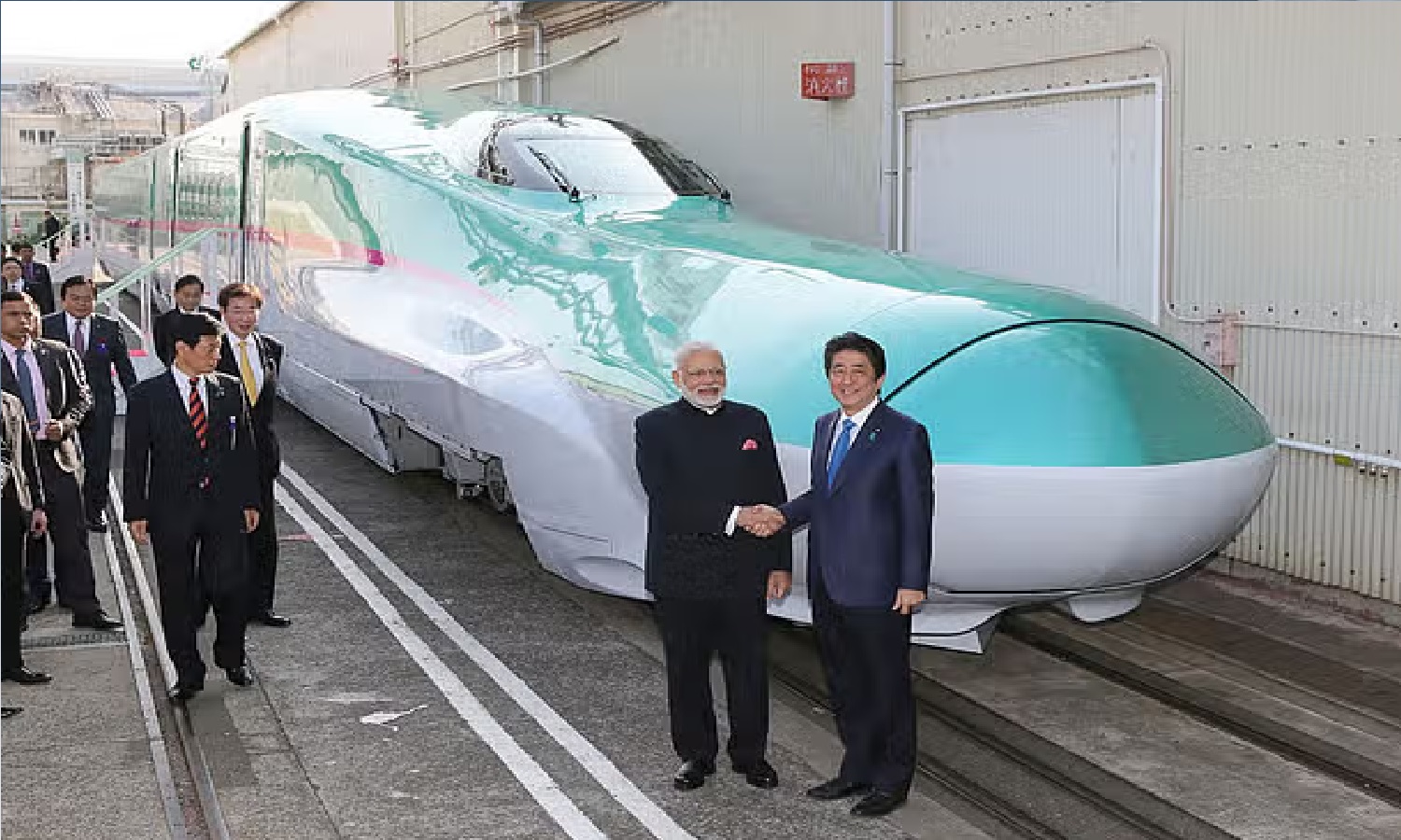 Mumbai-Ahmedabad Bullet Train: कब शुरू होगी भारत की पहली हाई-स्पीड रेल सेवा?
