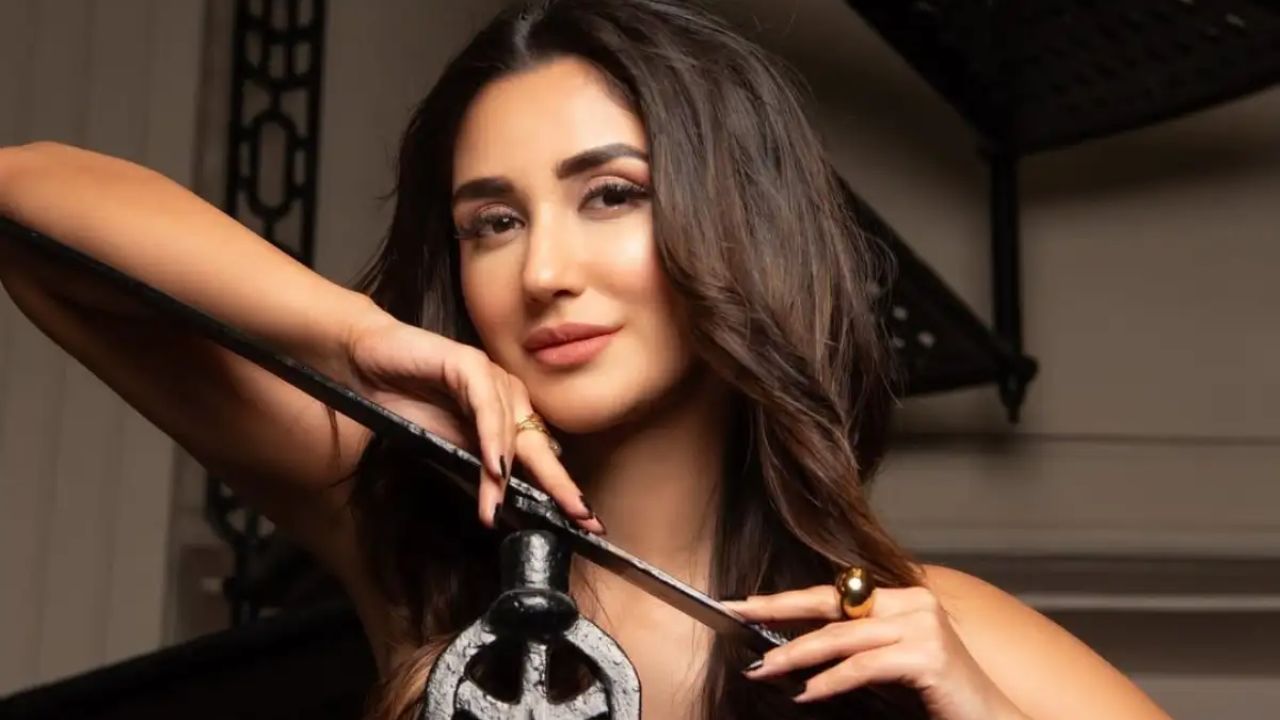 Nikita Dutta Jewel Thief: ज्वेल थीफ़ से लोगों का दिल चुराने को तैयार हैं निकिता दत्ता