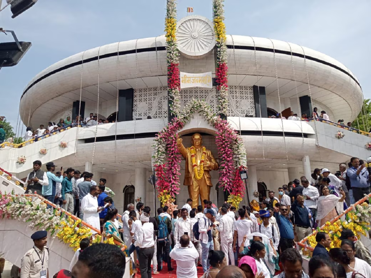 विश्व के सर्वाधिक डिग्रीधारी थें बाबा अंबेडकर, जन्मस्थली महू में हुआ आयोजन, सरकार ने दी जमीन, चलाई ट्रेन