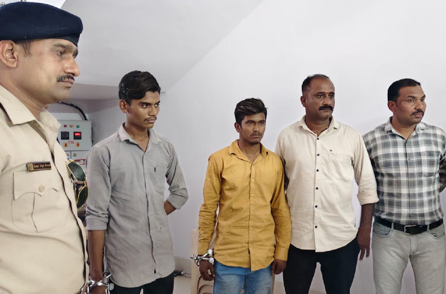 बॉयफ्रेंड के प्लान पर पत्नी ने पति को दी ऐसी खौफनाक मौत, शरीर पर किया 36 वार, वीडियों कॉल कर प्रेमी को दिखाई लॉश