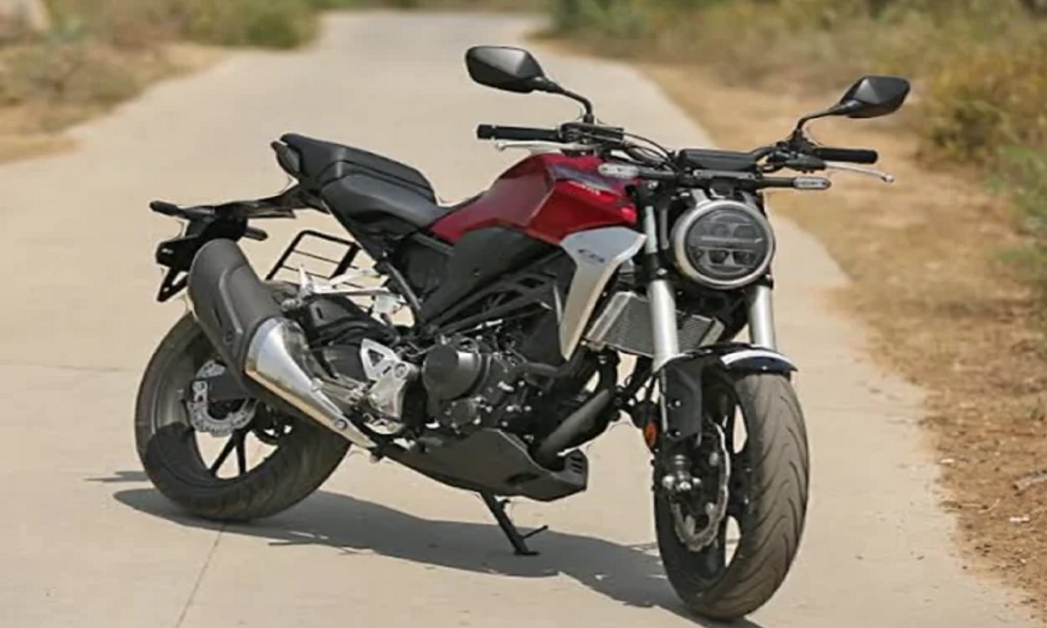होंडा ने CB300R को रिकॉल किया, हेडलाइट में खराबी की वजह से एक्शन