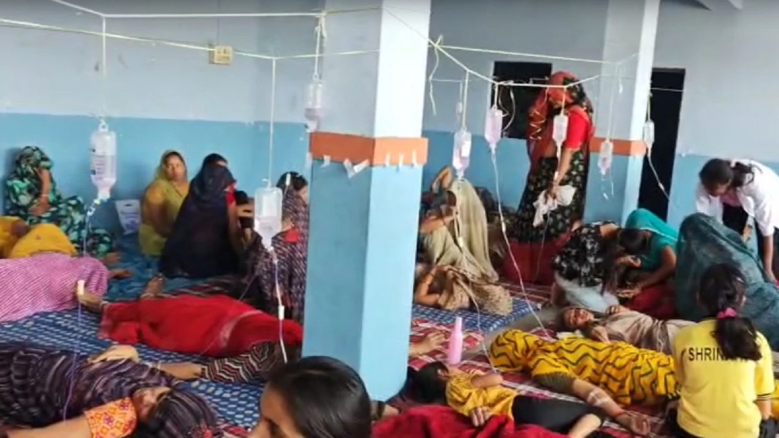 शादी में रसमलाई खाने से 125 लोग बीमार, स्कूल को बनाया गया अस्थायी अस्पताल