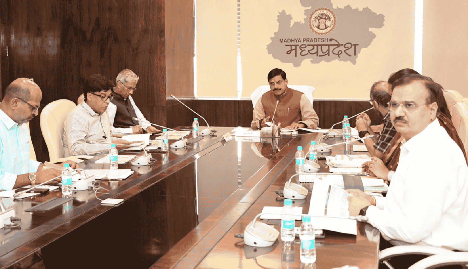 खजुराहो में योग तथा उज्जैन में स्थापित होगा आयुर्वेद संस्थान, एमपी में बनेंगे 11 नए आयुर्वेद कॉलेज