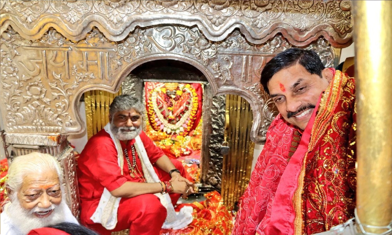 मुख्यमंत्री मोहन यादव का मैहर दौरा: मां शारदा के दर्शन किए, 71 करोड़ की योजनाओं का लोकार्पण