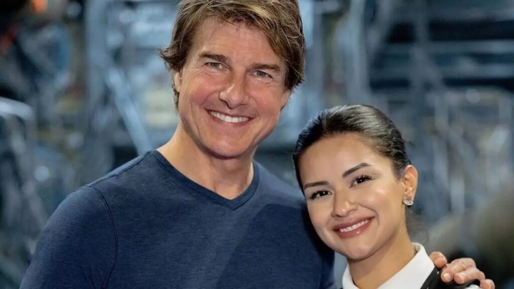 Avneet Kaur With Tom Cruise