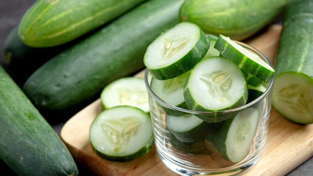 Rat ko Cucumber Khane Ke Nuksan