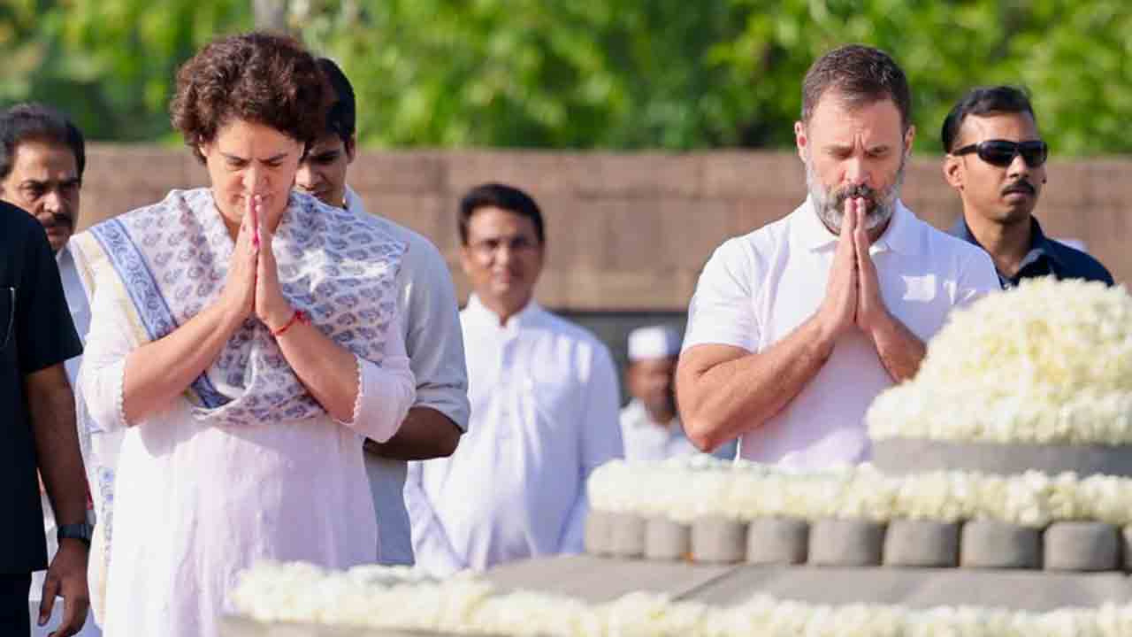 Rajiv Gandhi Death Anniversary : पिता को याद करके भावुक हुए राहुल गांधी, लिखा- आपके हर सपने को करूंगा साकार
