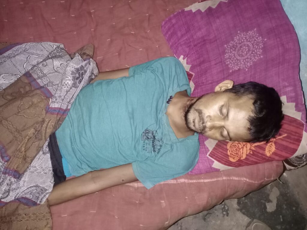 the wife strangled her husband to death In Rewa